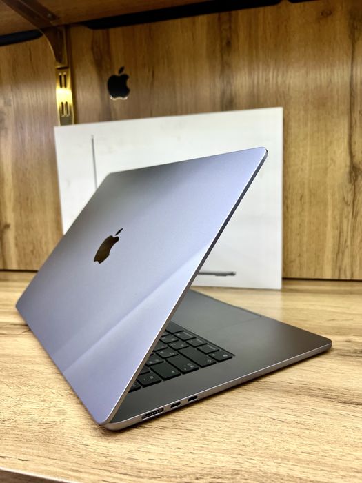 MacBook Air M2 15'Dyum ( Макбук - Ноутбук )