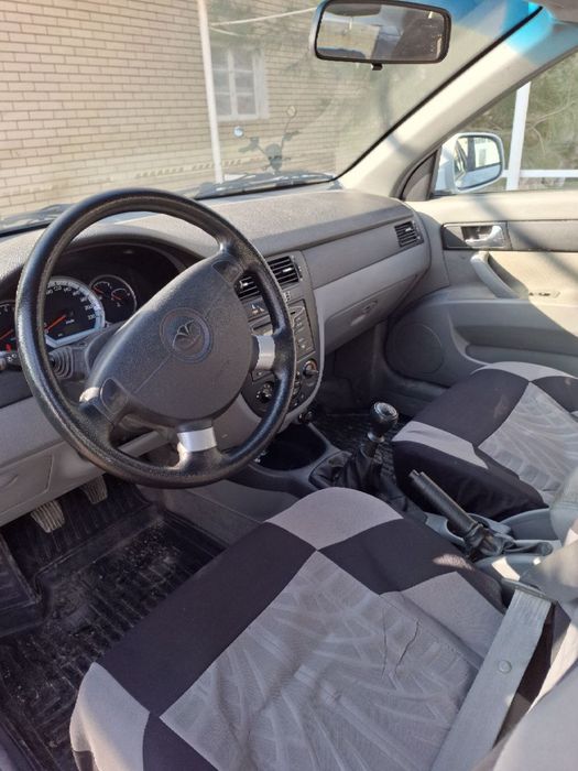 Gentra daewoo 2017 y