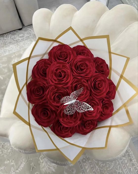 Buchet satin trandafiri
