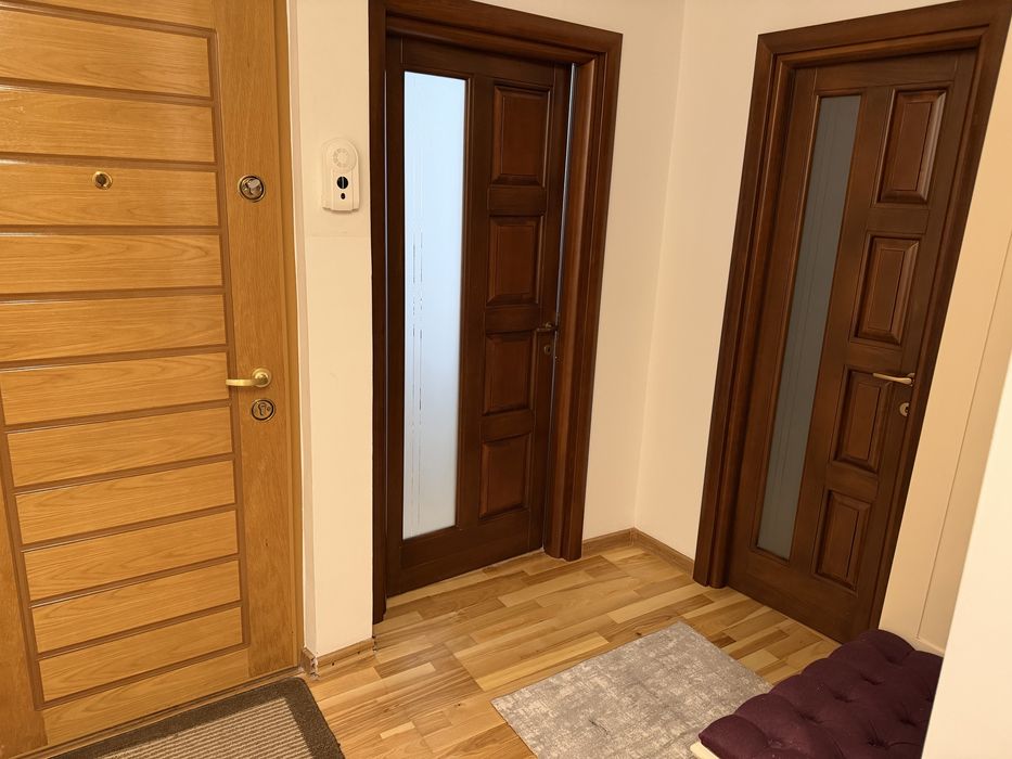 Aparatament  2 camere , decomandat ,1 mai , etaj 1, mobilat , 2 parcari