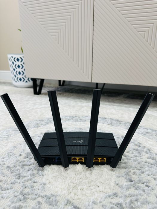 Продам Wi-fi роутер TP-LINK Archer c80
