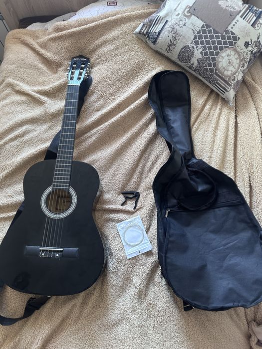 Гитара  в хорошем состояние