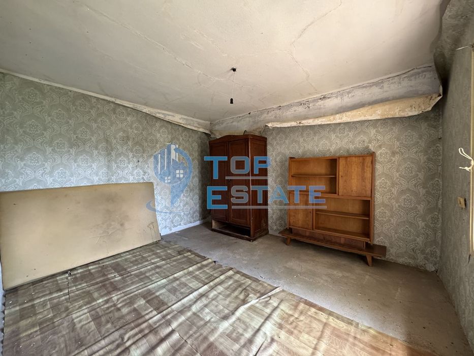 Продава се Къща в с. Горски Сеновец, Област Велико Търново - 50 кв.м за 104 €/кв.м - Снимка #1