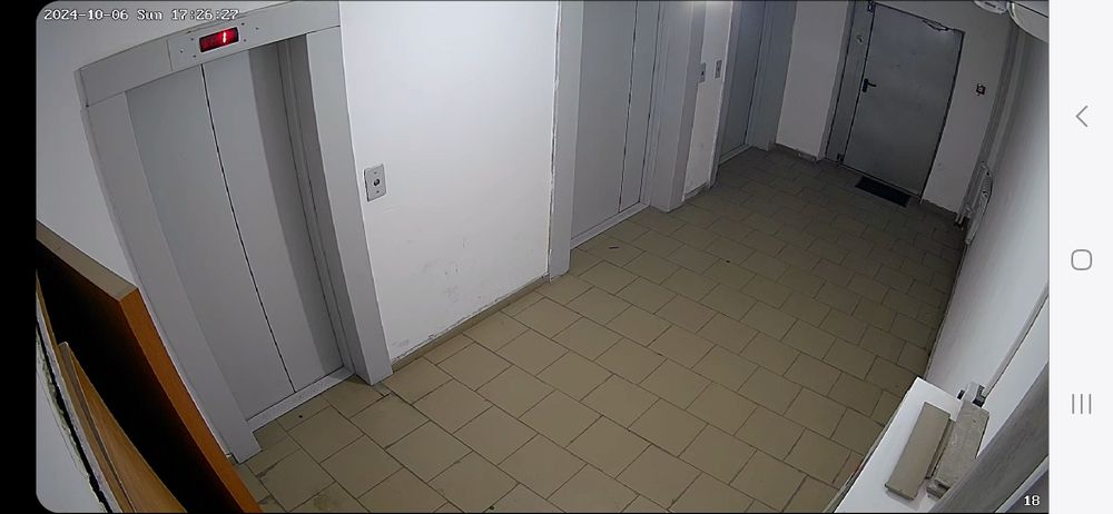 Продаю 2 ком квартиру на юга-востоке