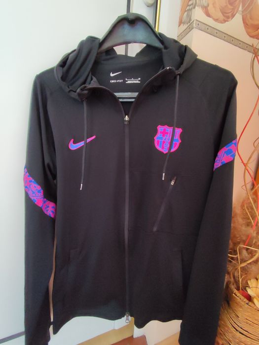 Горнище nike FCB ново размер S