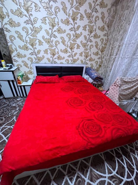 Srochna Sotiladi  Dvux Spalniy Garnitur Kamplekt Yengi pawti tutilmaga