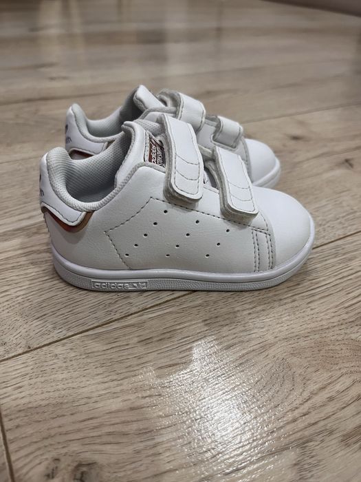 Детские кроссовки Adidas