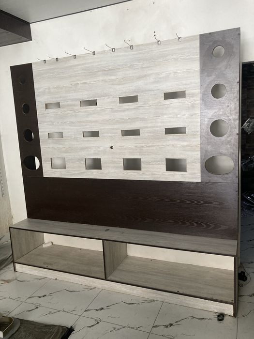 Magazin mebellari srochna sotiladi