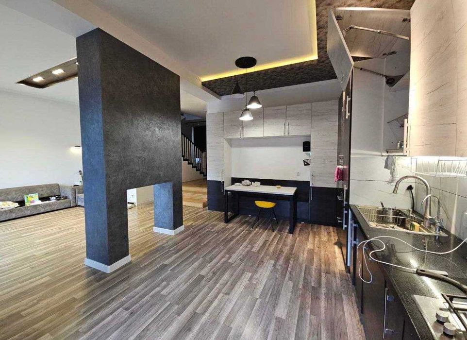 Продается Компактный ДОМ  2,8 сотки Циолковский, Мирзо Улугбекский р-н