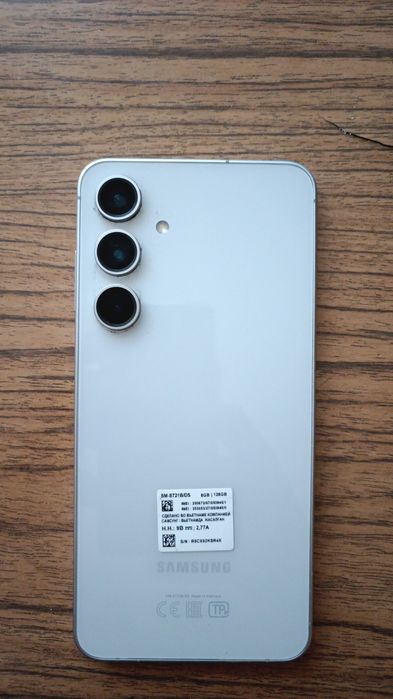 Samsung s24 fe 8/128