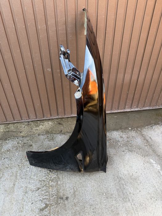 Aripa stanga fata Tesla Model 3