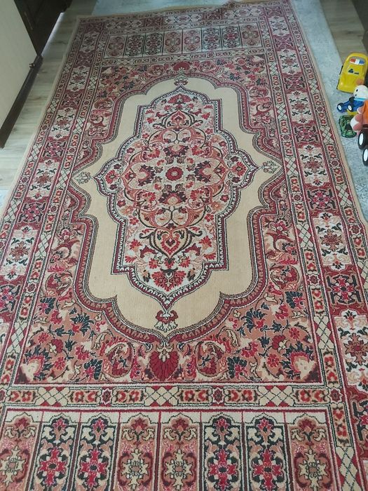 Продаются ковры из шерсти