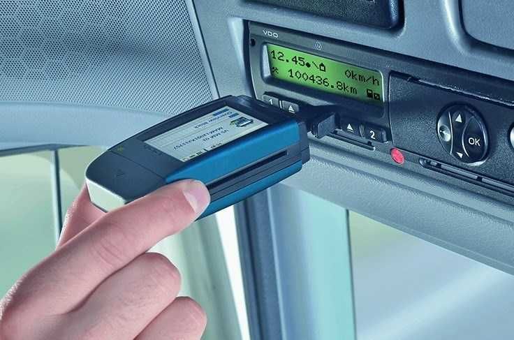 Cititor de carduri si tahografe digitale DLK PRO DOWNLOAD Key S