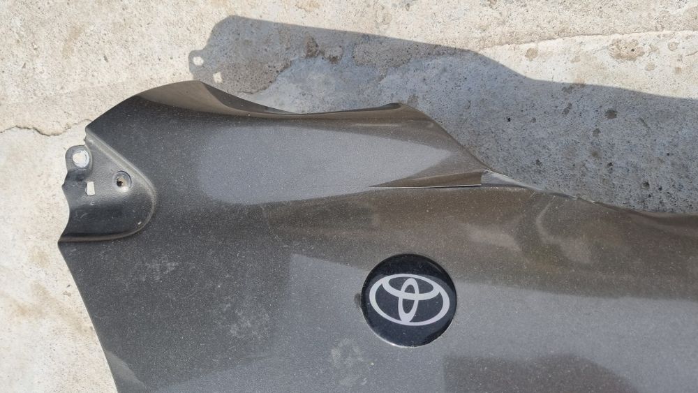 Крыло rav4 и бампер задний