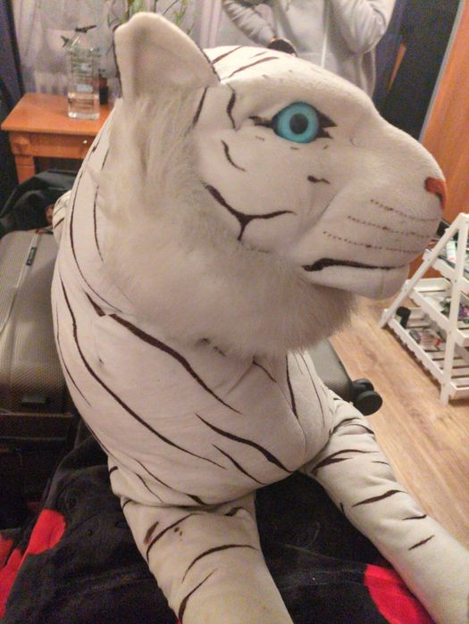 Tigru alb mare de pluș