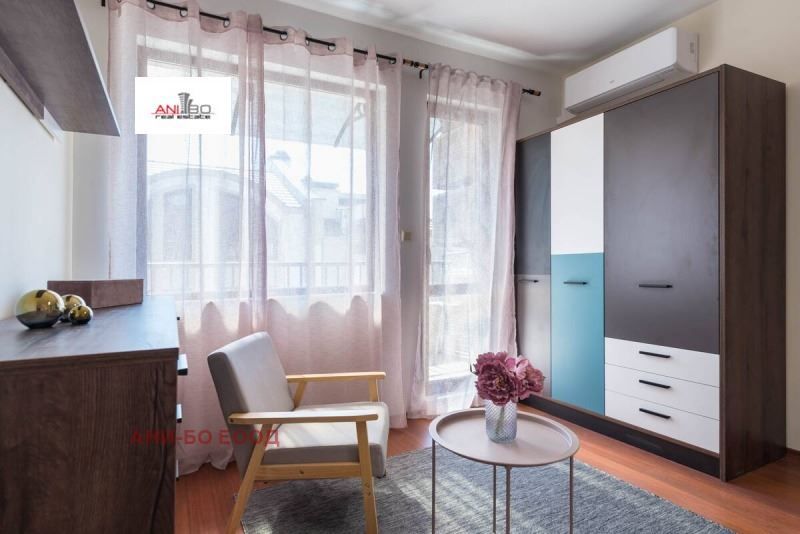 Дава се под наем Тристаен апартамент в Варна, Гръцка махала - 90 кв.м за 1196.97 € - Снимка #5