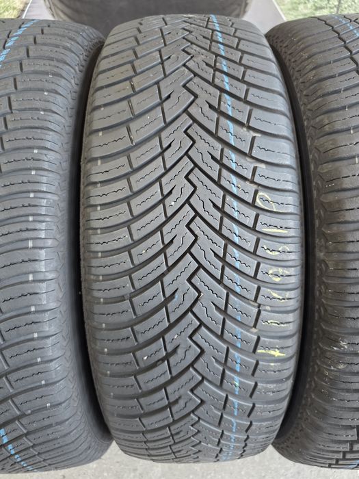 215/65/17 PIRELLI 4бр