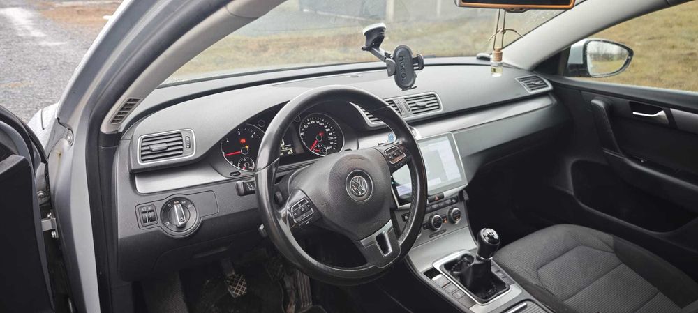 VW Passat B7 | 2013 | 2.0 TDI 140 CP | Manual | Înmatriculat RO