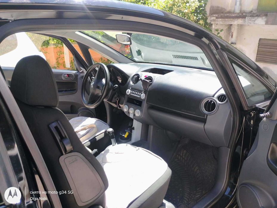 Mitsubishi Colt 1.1 2005 година