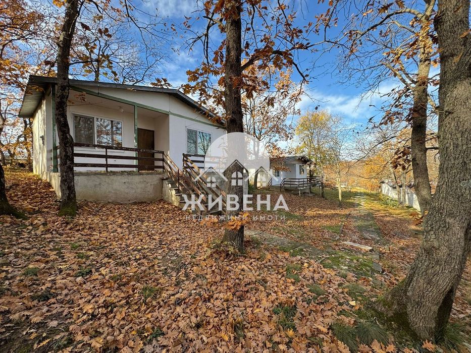 Инвестиционен имот, бунгала, с.Шкорпиловци, РЗП: 455 кв.м