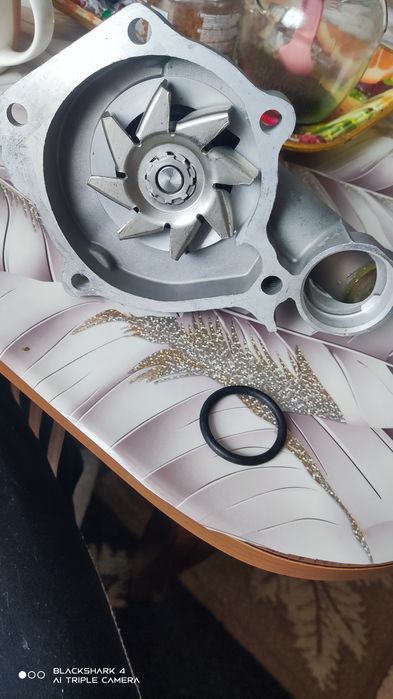 Продам помпу охлаждения GMB JAPAM