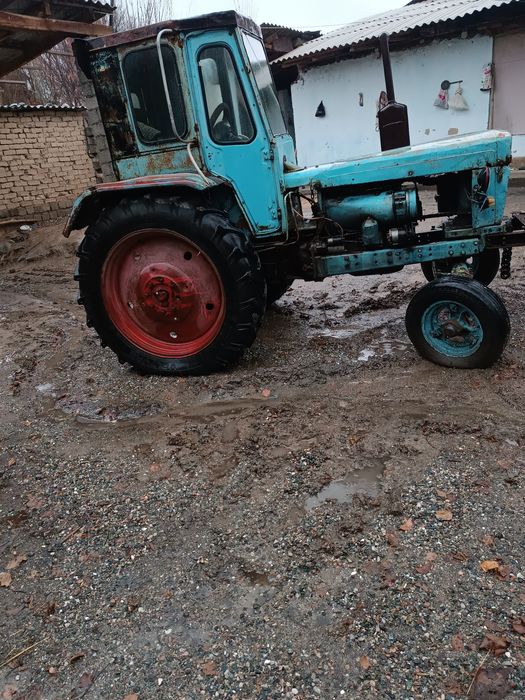 T28 traktor sotiladi homati urta