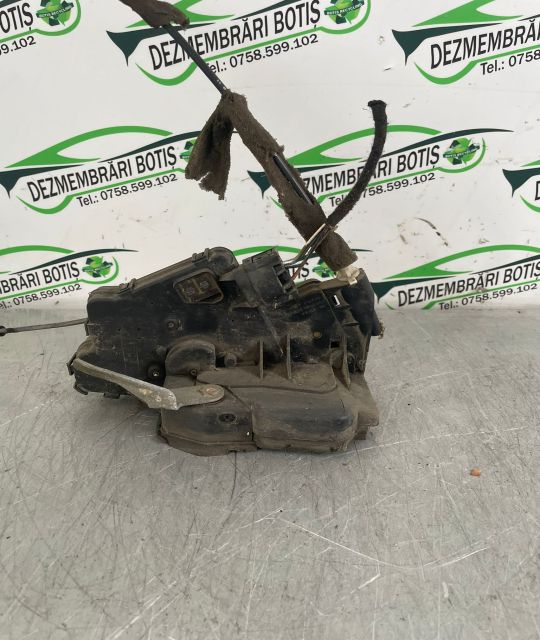 Broasca usa fata dreapta BMW Seria 3 E46