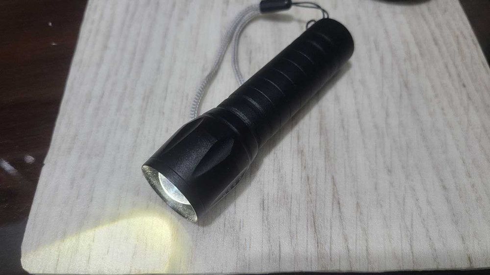 Фонарик светодиодный с зарядкой от USB
