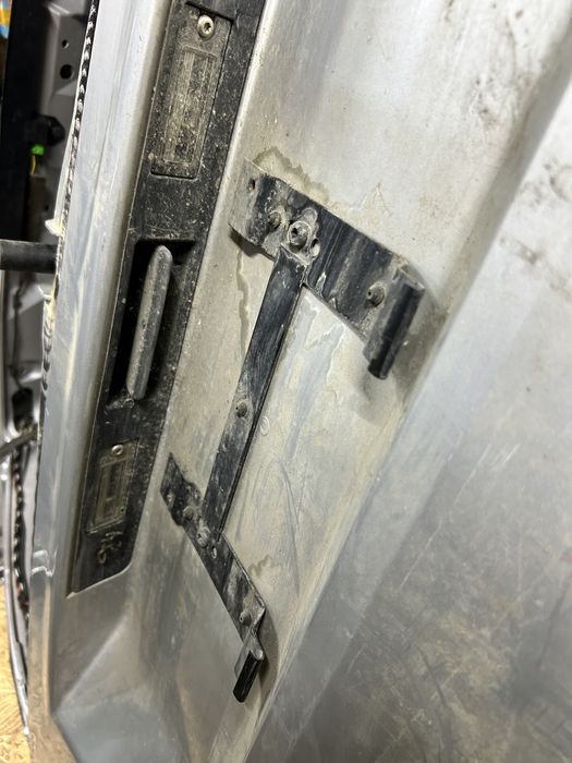 Задняя дверь от volvo v70