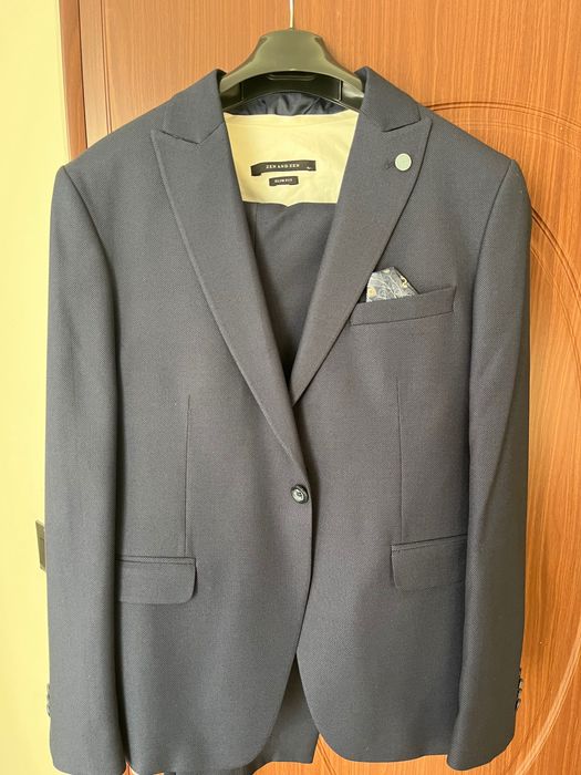 Костюм от три части