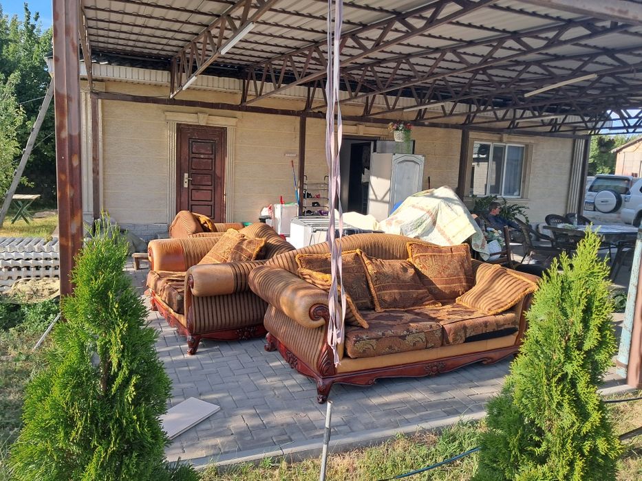 Диван продам хорошым состояние
