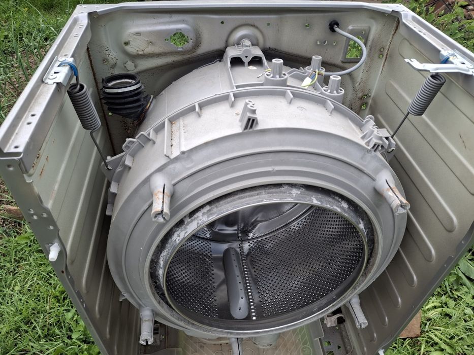 "AEG" пералня на части