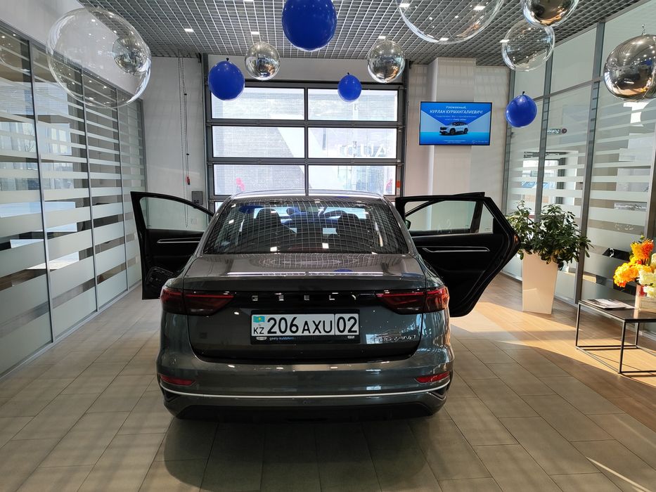 Автомобиль Geely Emgrand 2024