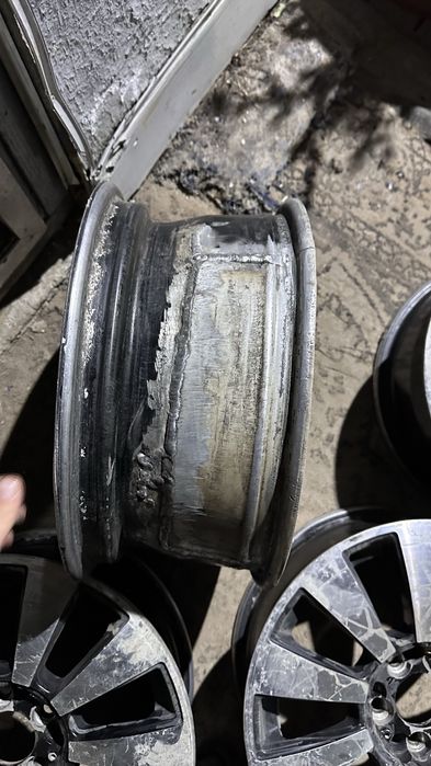 Продам диски на 16