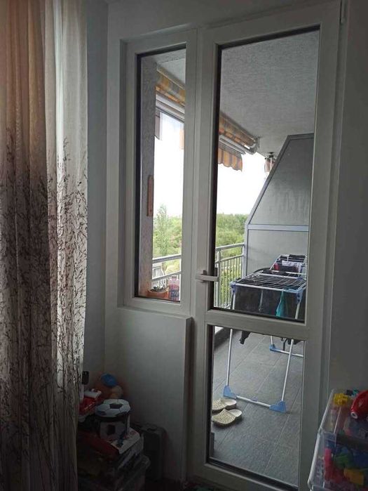 PVC дограма VIVAPLAST, двоен стъклопакет, комарници