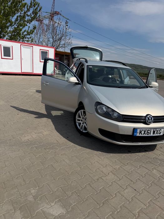 Wolkswagen golf  start stop 1.6 diesel 2011