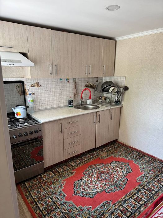 Ховли сотилади  4хонали