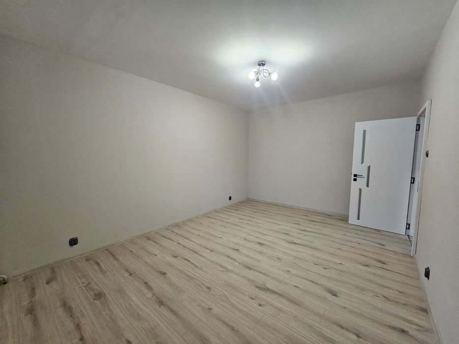 Продава се Тристаен апартамент в София, Люлин 1 - 65 кв.м за 1405 €/кв.м - Снимка #3