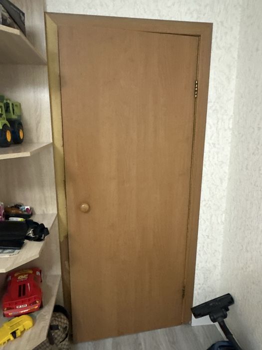 Продам межкомнатные двери