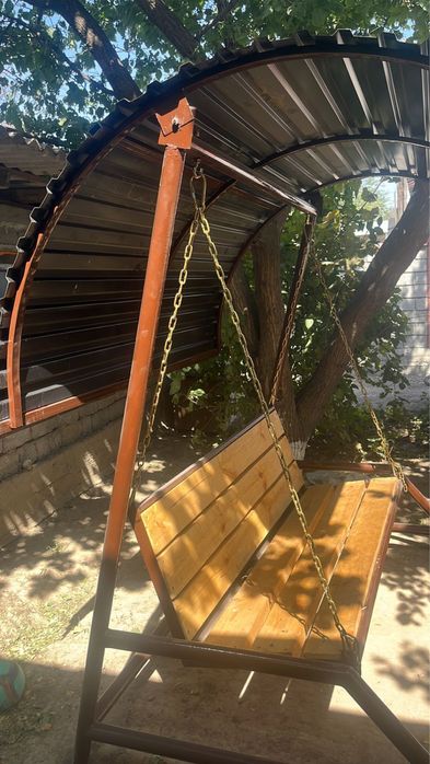 Садовой качеля