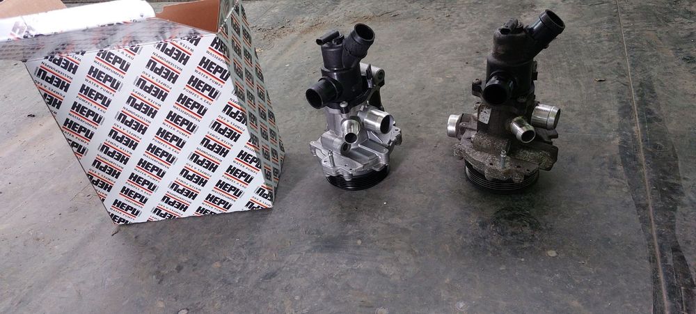 Водна помпа Мерцедес ЦЛА 2016