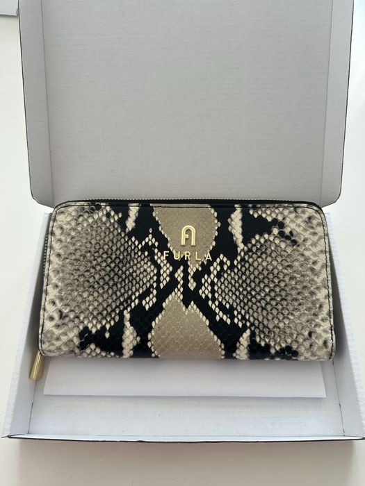 Дамски портмонета FURLA. Различни видове