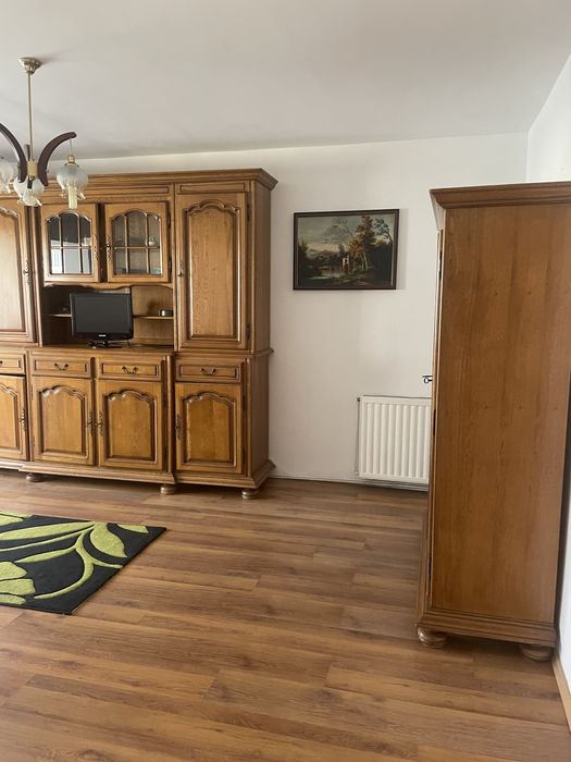 Inchiriez apartament in zona Racadau