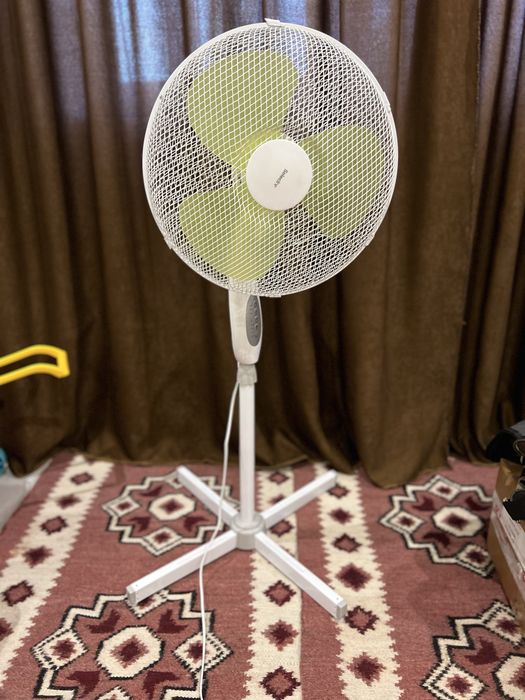 Ventilator cu telecomanda