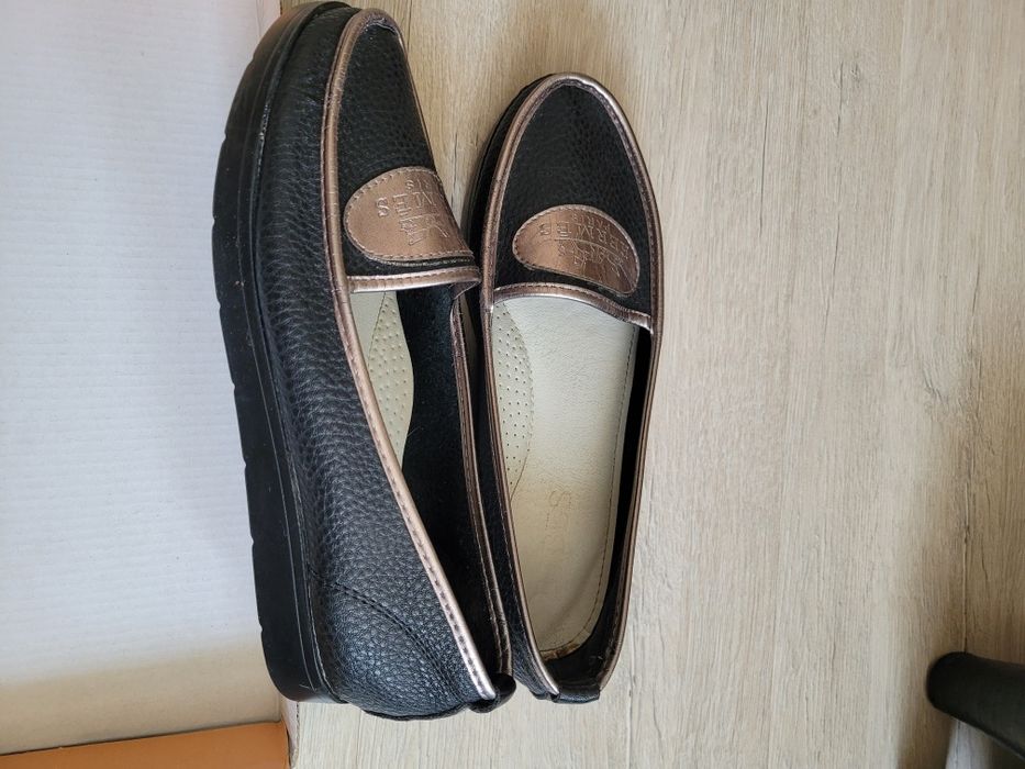 Женская обувь туфли