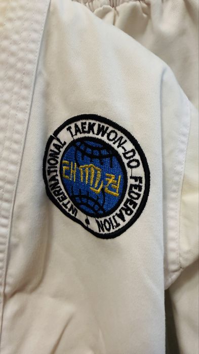 Кимоно для тхэквондо 110-130см