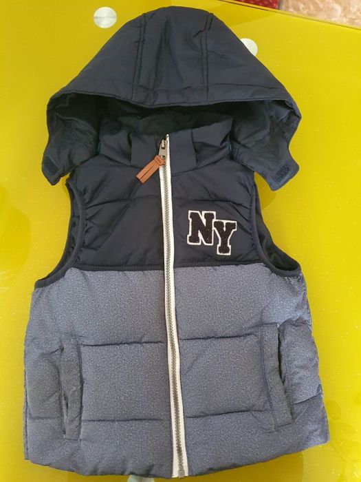 Продам детскую жилетку