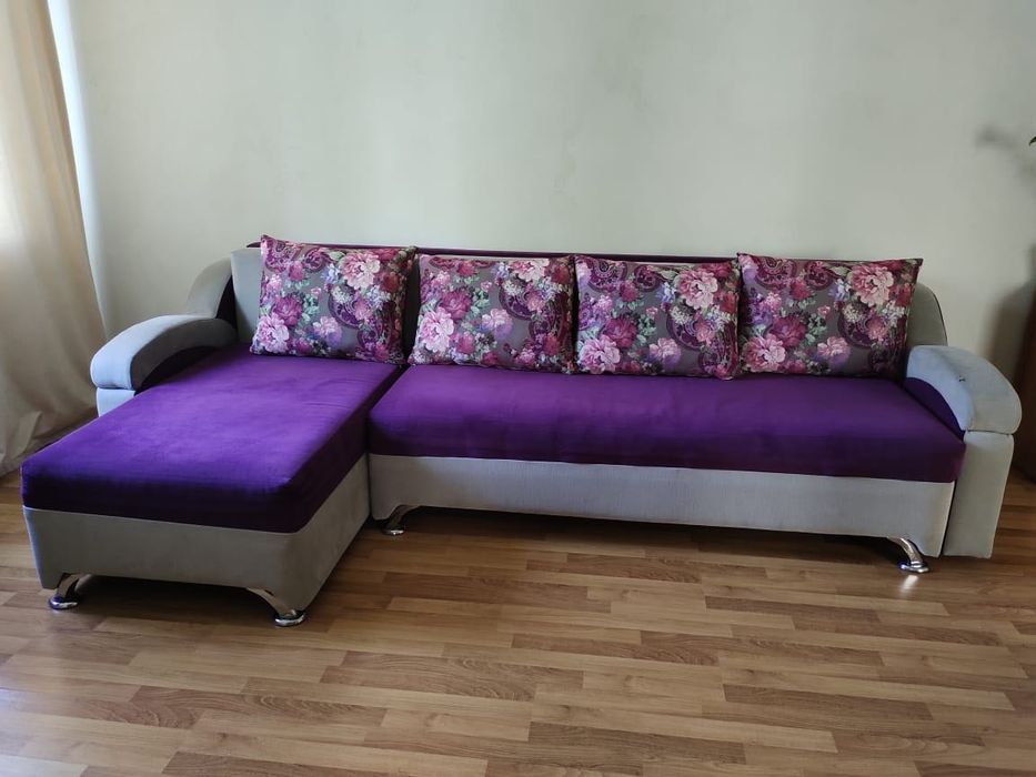 Мебель для гостиной/ Диван