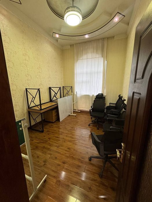 Ховли сотилади Своя