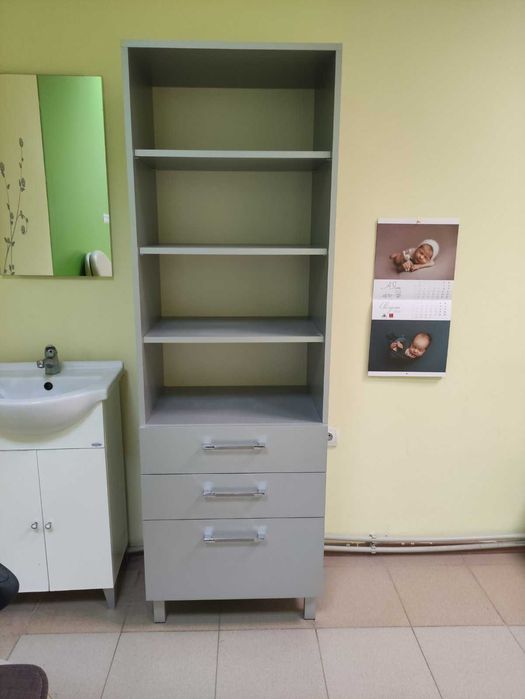 Шкаф - запазен е, размерите са в снимките